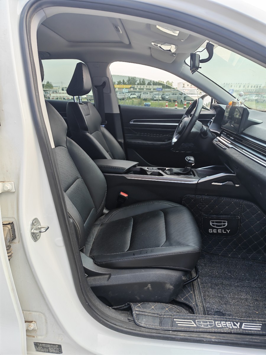 GEELY Emgrand 2022 #4 GEELY Emgrand 2022 car image #4