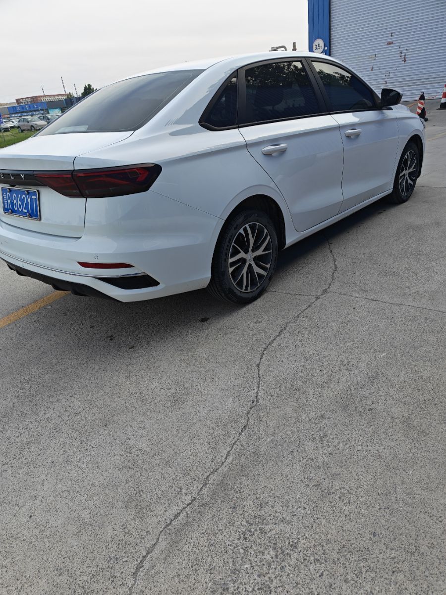GEELY Emgrand 2022 #10 GEELY Emgrand 2022 car image #10