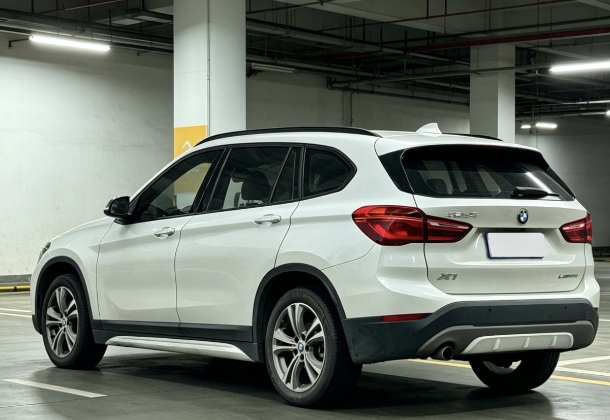 BMW X1 2018 #4 BMW X1 2018 car image #4