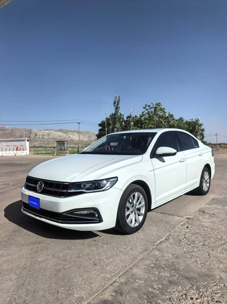 Volkswagen Bora 2020 car image #2