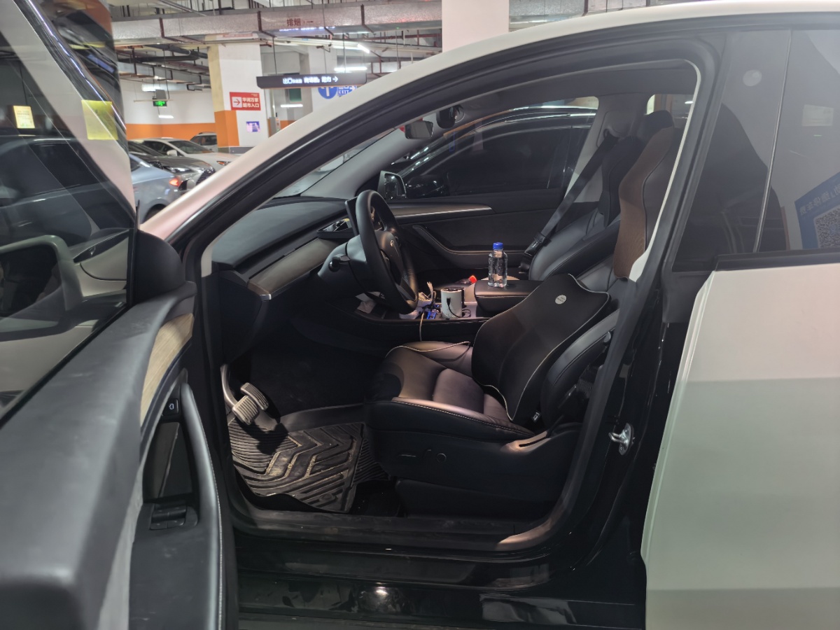 Tesla Model Y 2022 car image #6