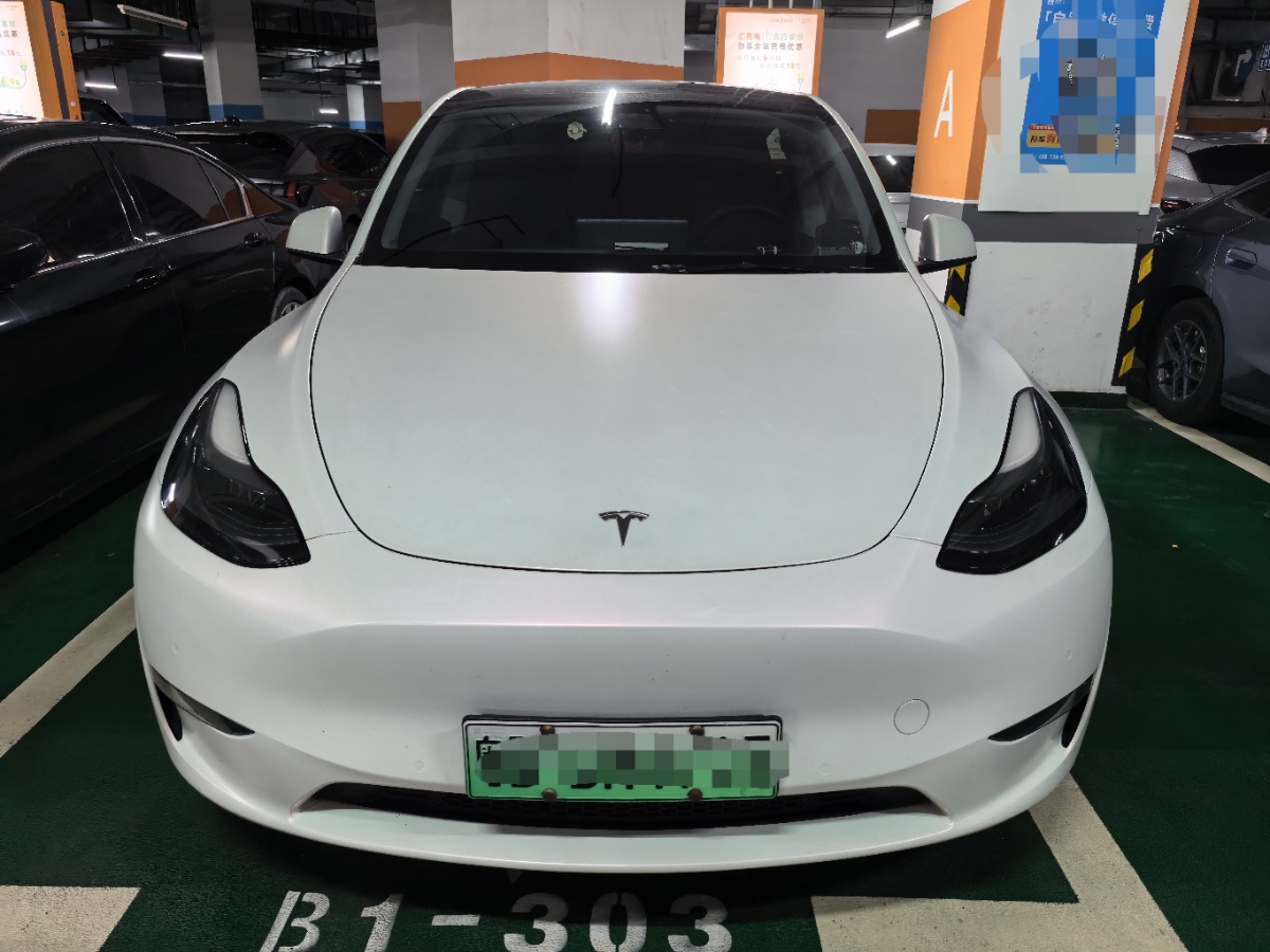 Tesla Model Y 2022 car image #2