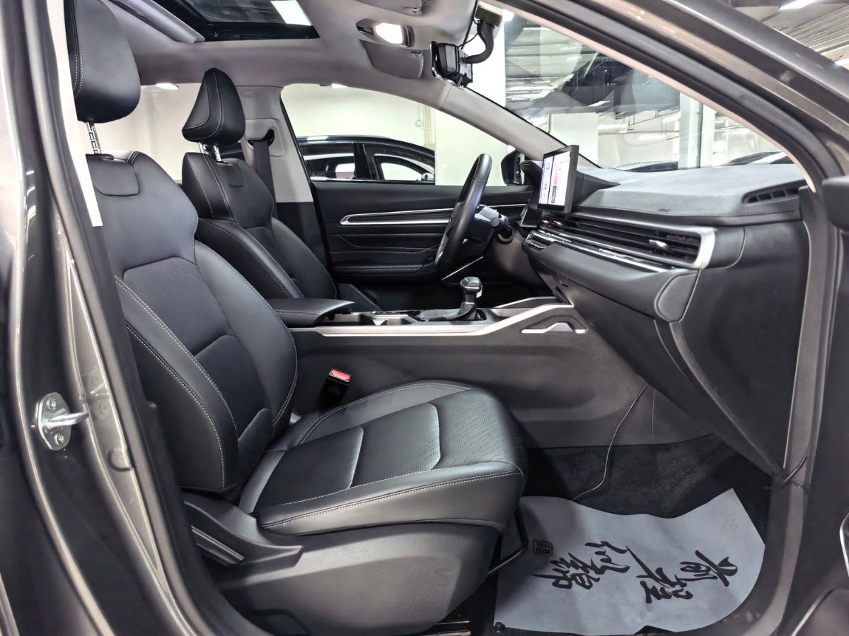 GEELY Emgrand 2023 immagine di auto #8
