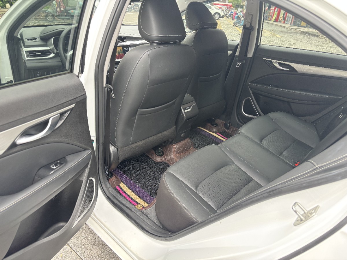 GEELY Emgrand 2020 car image #10