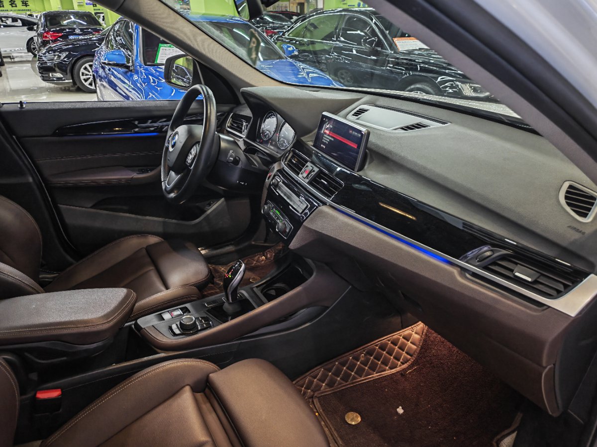 BMW X1 2020 car image #9