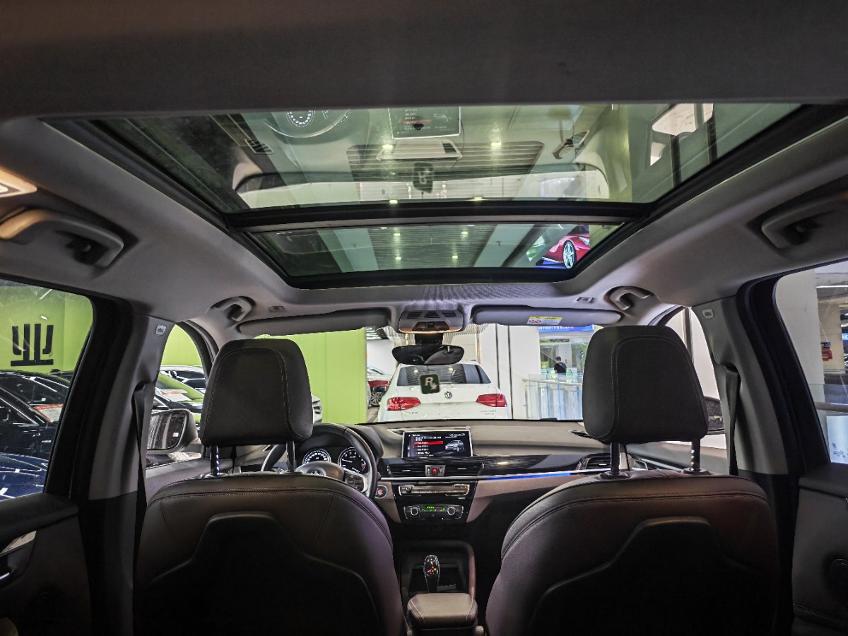 BMW X1 2020 car image #11