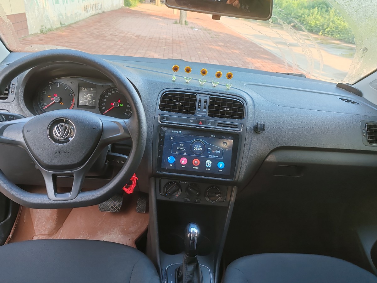 Volkswagen Polo 2018 #6 Volkswagen Polo 2018 car image #6