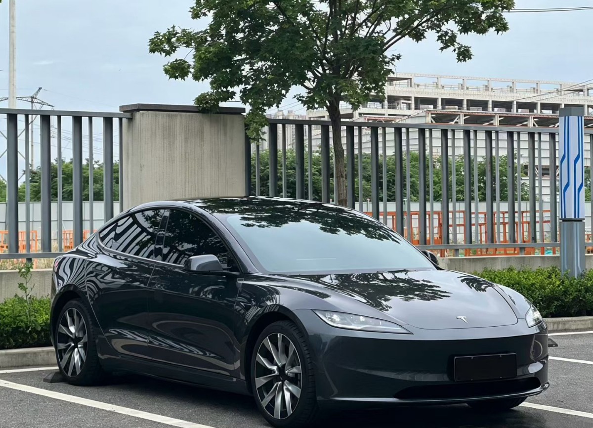 Tesla Model 3 2024 #2 Tesla Model 3 2024 car image #2