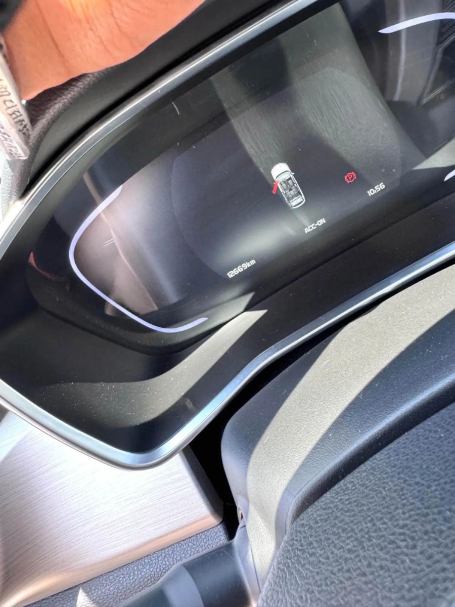 GEELY Coolray 2023 immagine di auto #4