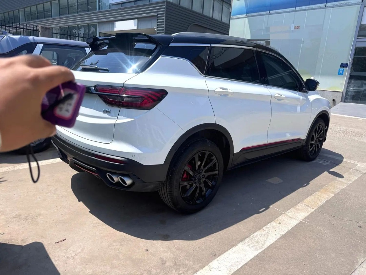 GEELY Coolray 2023 immagine di auto #6