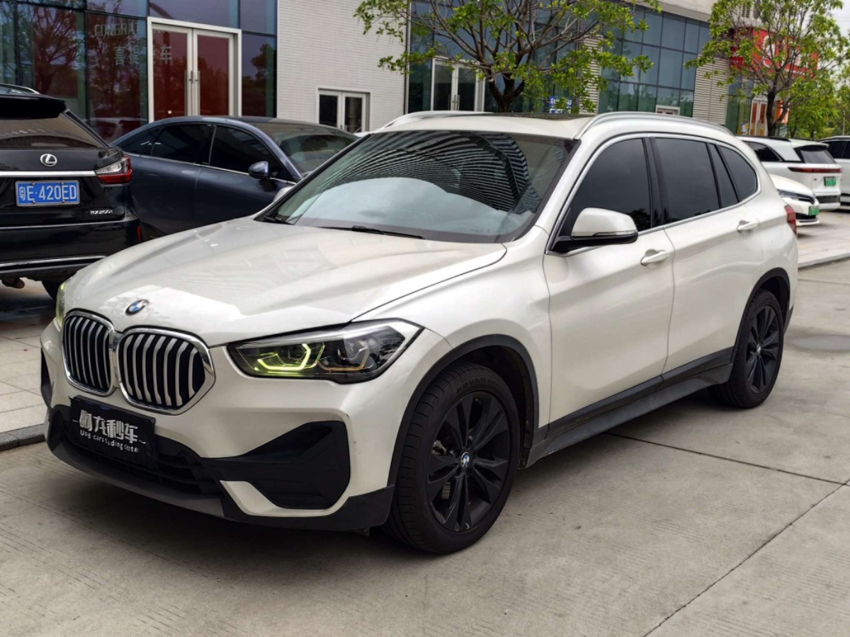BMW X1 2021 BMW X1 2021 car image