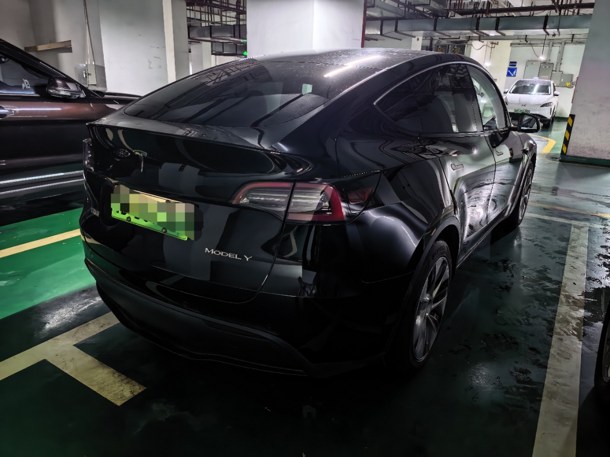 Tesla Model Y 2022 car image #4