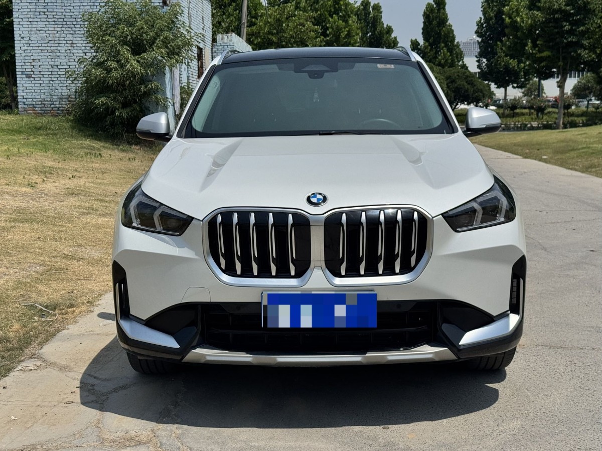 BMW X1 2024 car image #2