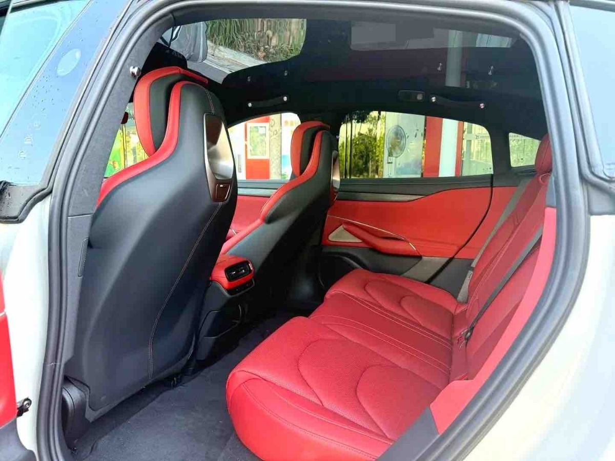 MI SU7 2026 #5 MI SU7 2026 immagine di auto #5