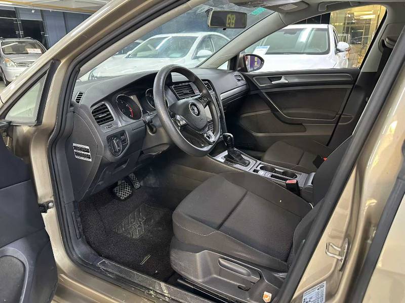 Volkswagen Golf 2016 car image #6