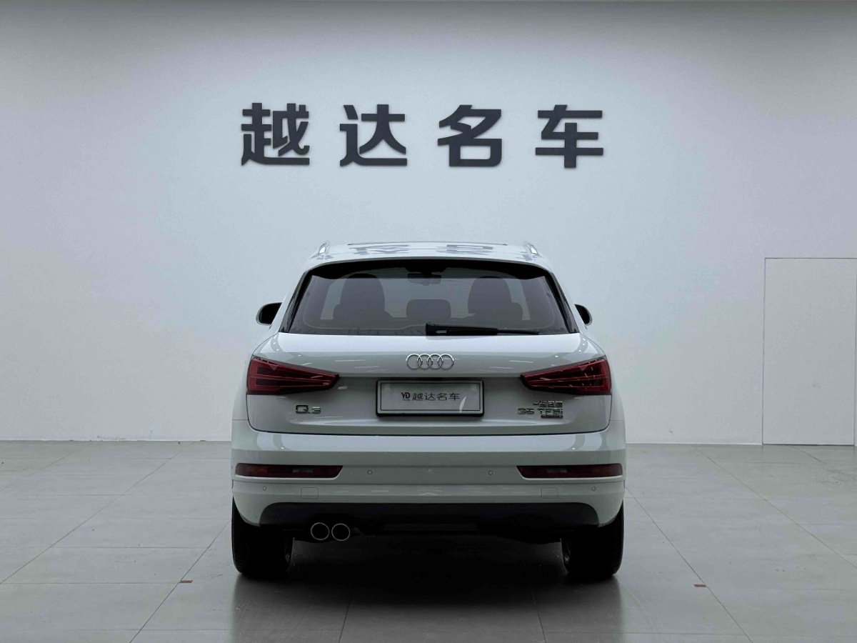 Audi Q3 2017 car image #4