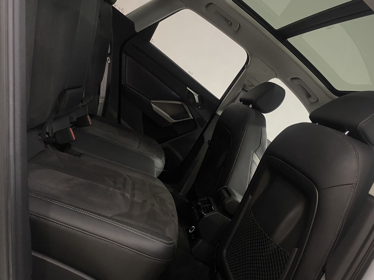 Audi Q3 2022 car image #10