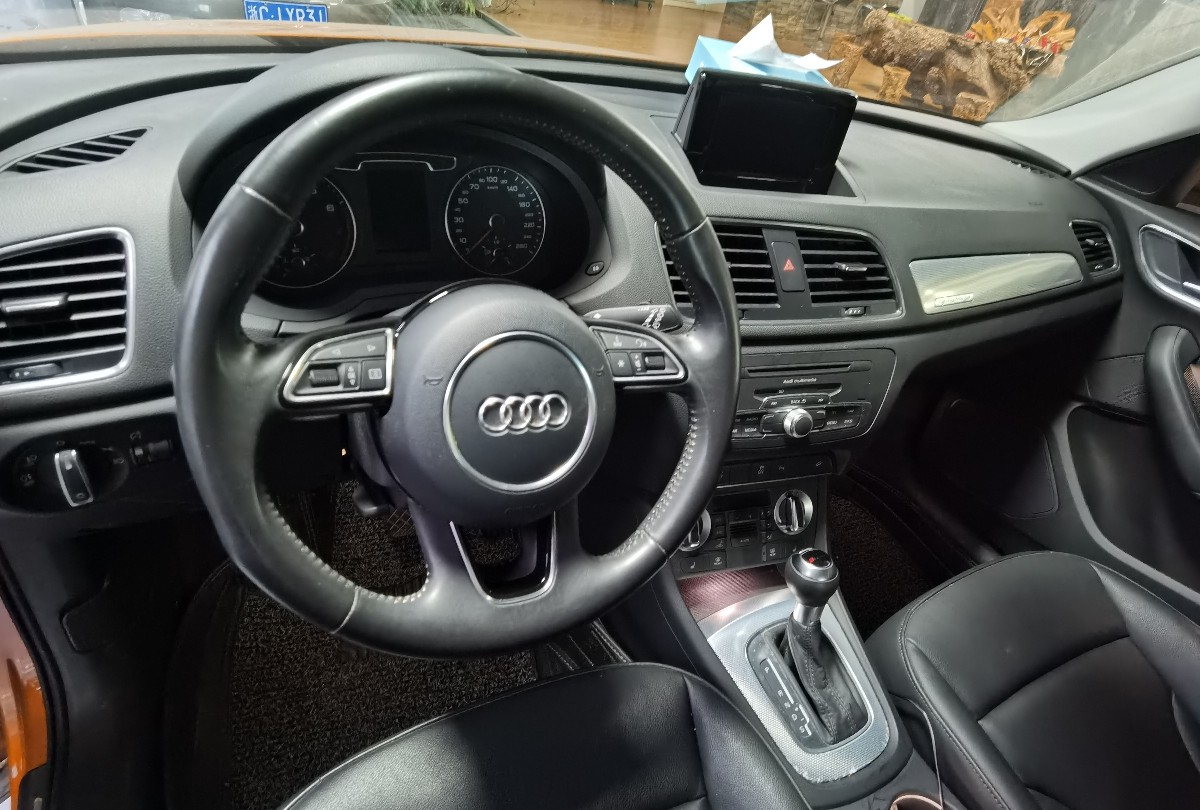 Audi Q3 2015 #10 Audi Q3 2015 car image #10