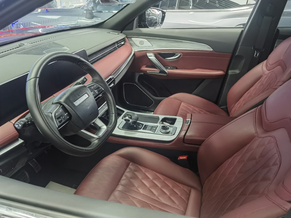 Jetour X70 PLUS 2024 car image #2