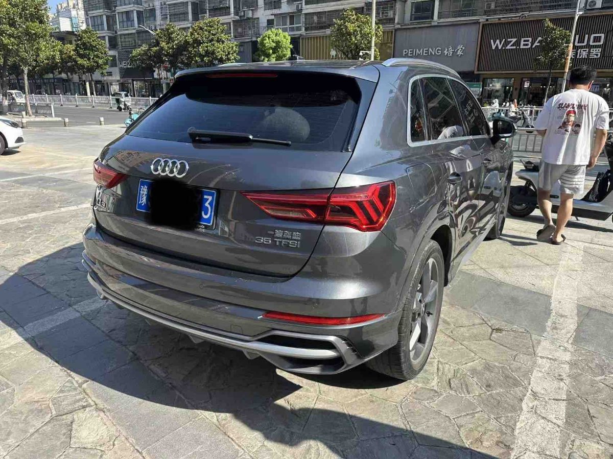 Audi Q3 2021 car image #2