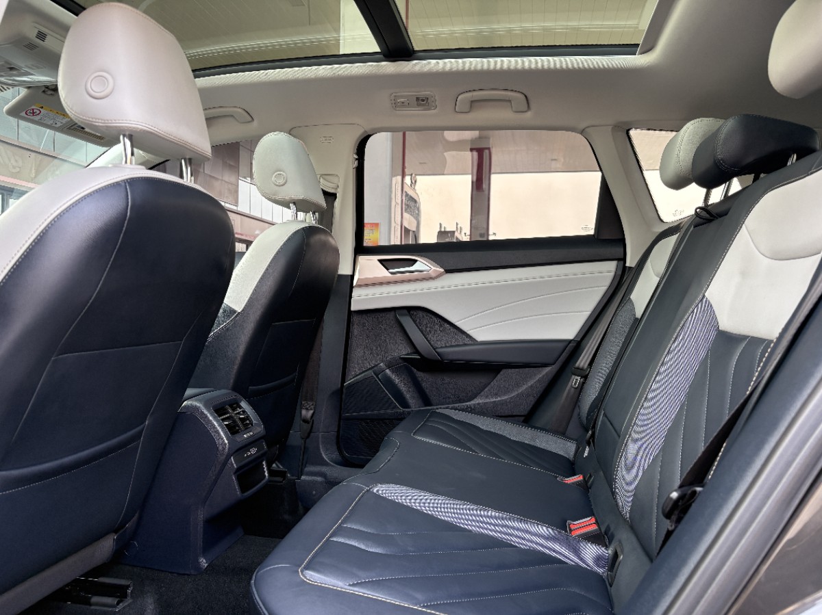 Volkswagen Tharu 2024 car image #5