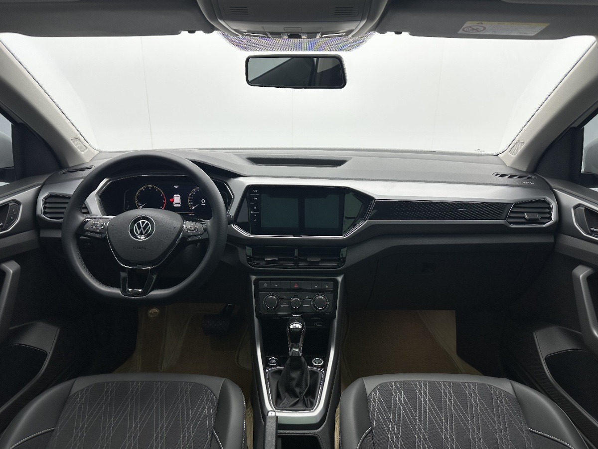 Volkswagen T-Cross 2022 car image #7