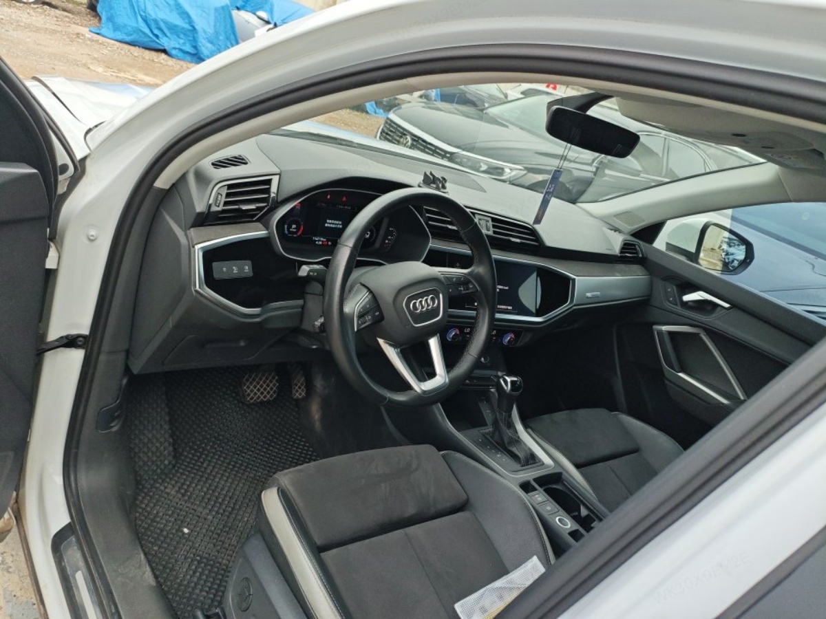 Audi Q3 2023 #6 Audi Q3 2023 car image #6
