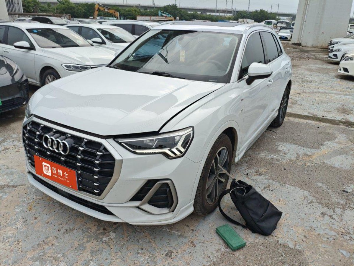Audi Q3 2023 Audi Q3 2023 car image