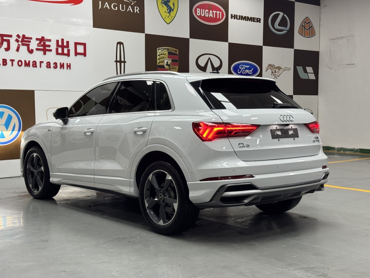 Audi Q3 2022 #4 Audi Q3 2022 car image #4