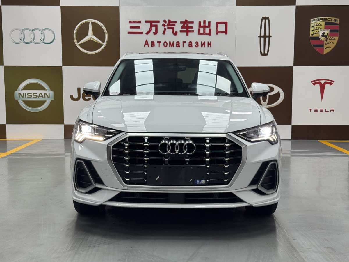 Audi Q3 2022 #2 Audi Q3 2022 car image #2