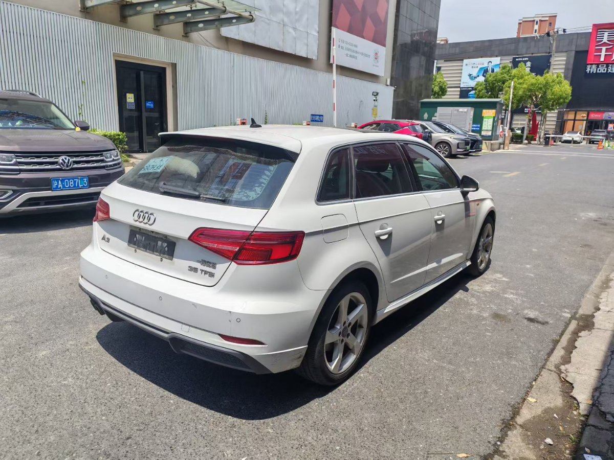 Audi A3 2019 immagine di auto #4