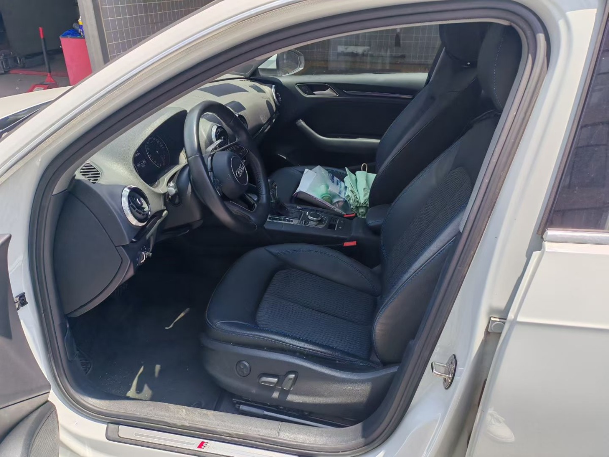 Audi A3 2019 immagine di auto #6