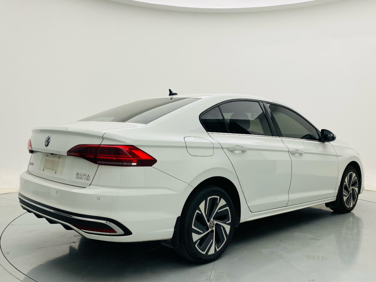 Volkswagen Bora 2022 car image #5