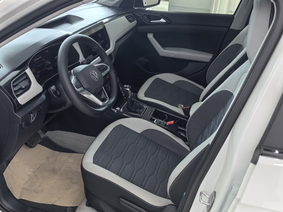 Volkswagen Tharu 2026 car image #4