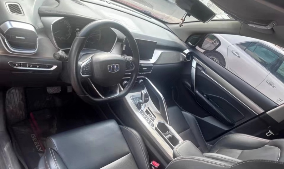 GEELY Coolray 2019 car image #6