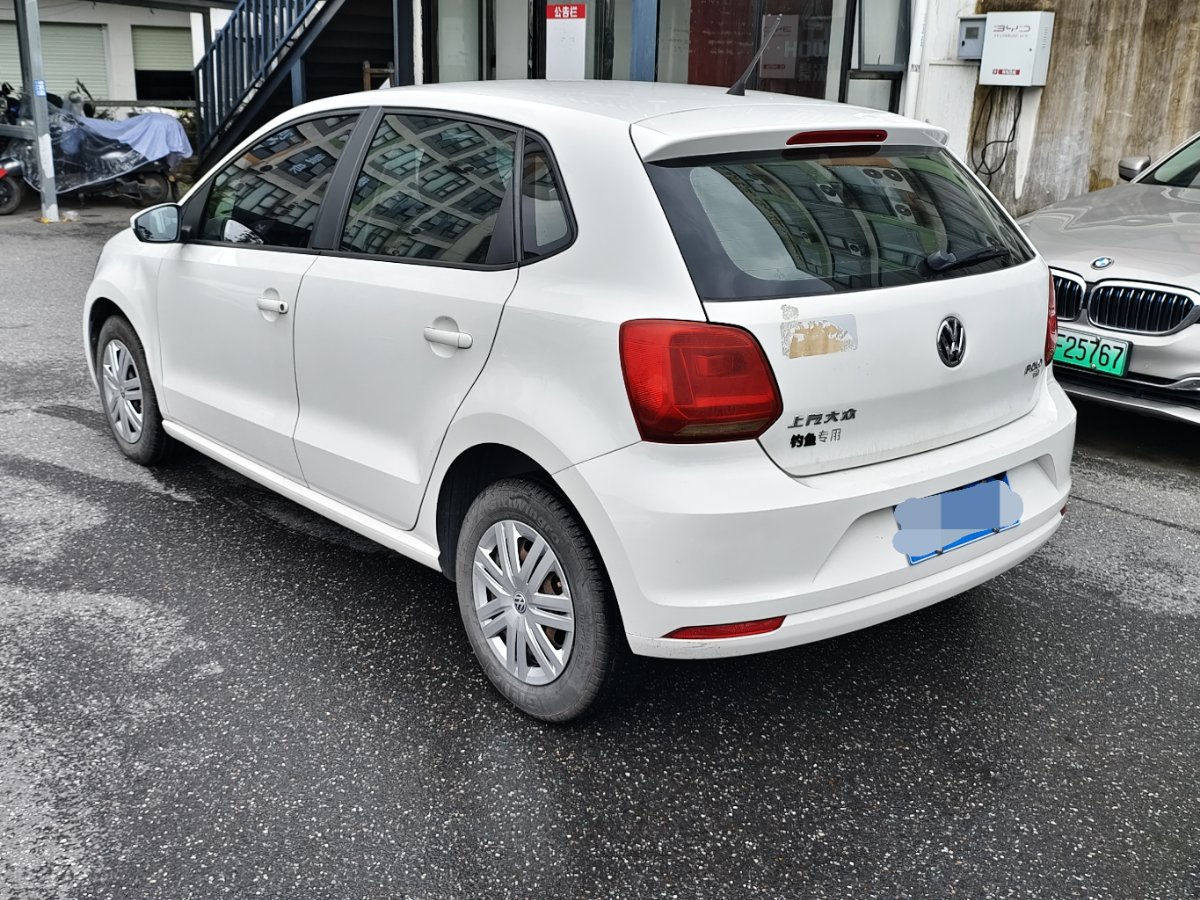 Volkswagen Polo 2019 car image #3