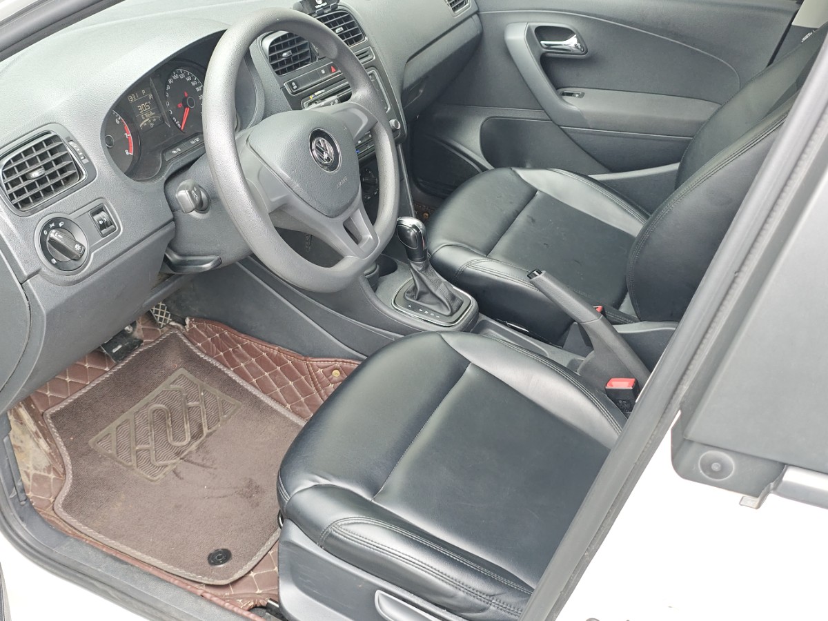 Volkswagen Polo 2019 car image #6