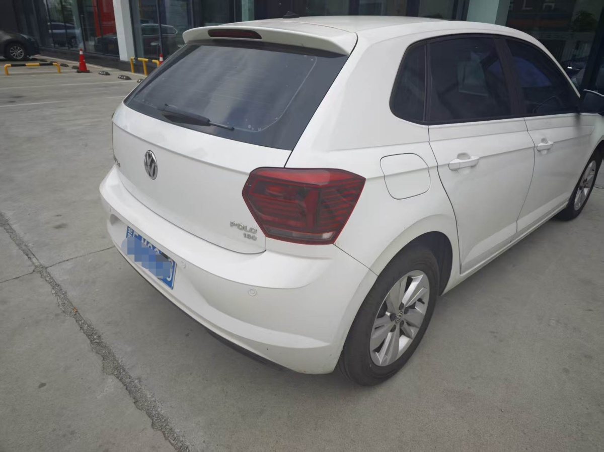 Volkswagen Polo 2019 car image #7