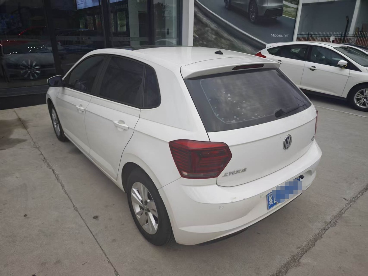 Volkswagen Polo 2019 car image #6
