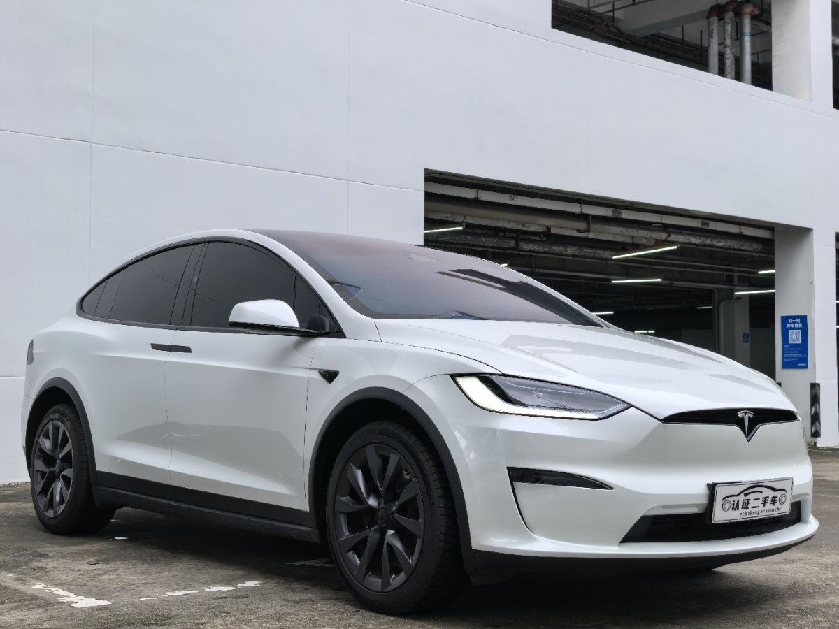 Tesla Model X 2024 #3 Tesla Model X 2024 car image #3