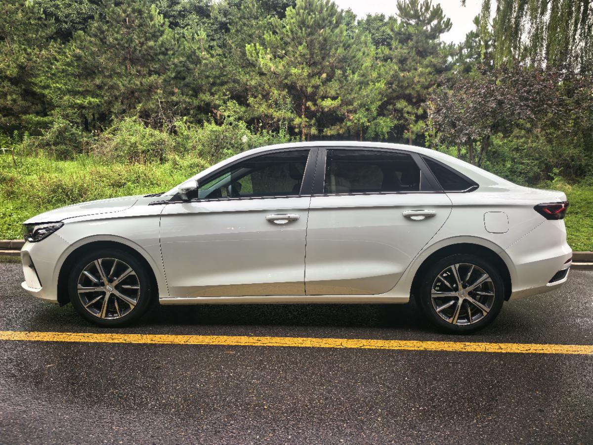 GEELY Emgrand 2023 car image #3