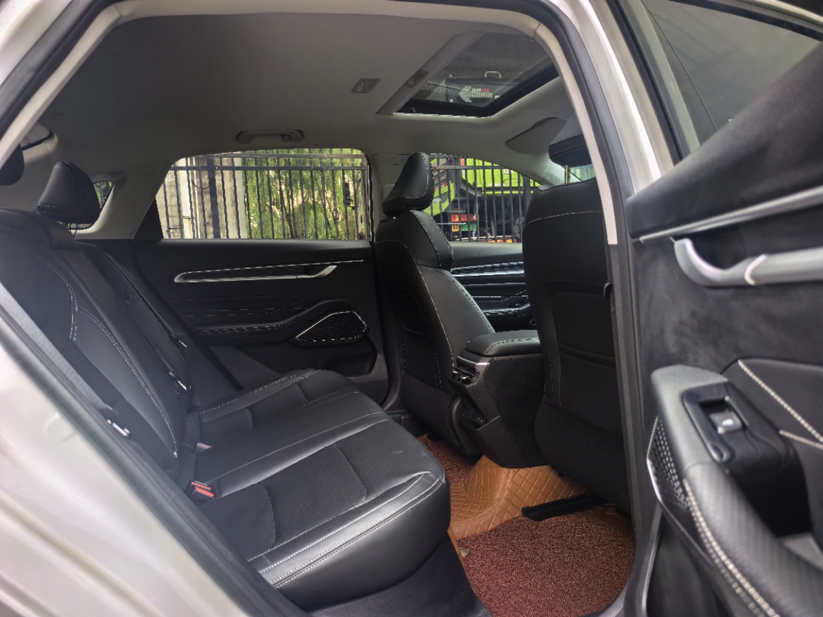 GEELY Emgrand 2023 car image #9
