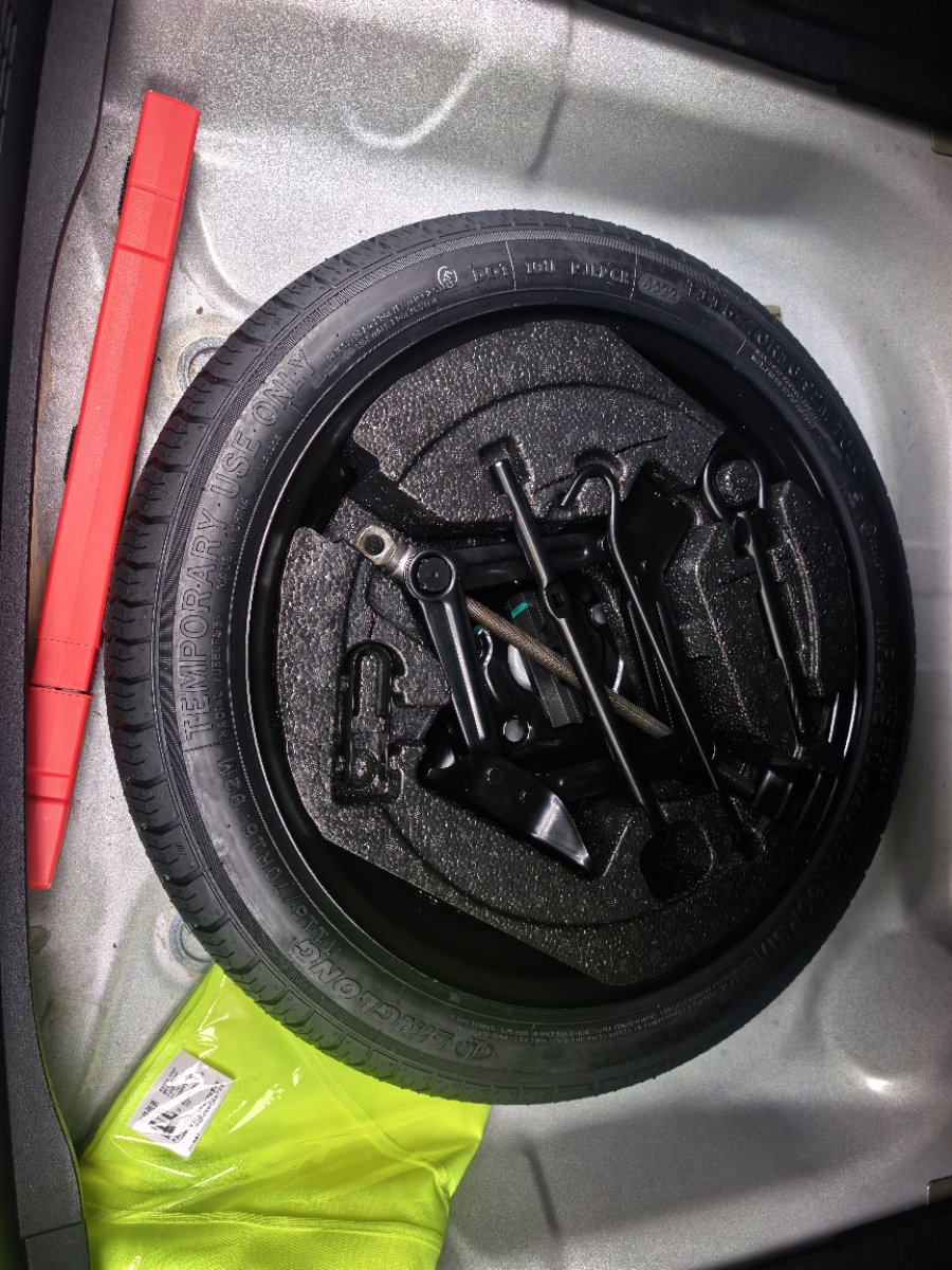 GEELY Emgrand 2023 car image #19