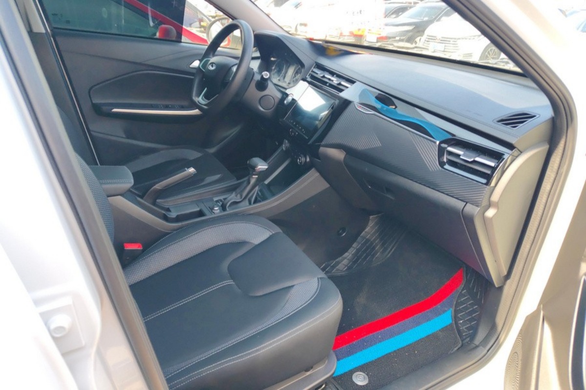Chery Tiggo 3x 2025 car image #15
