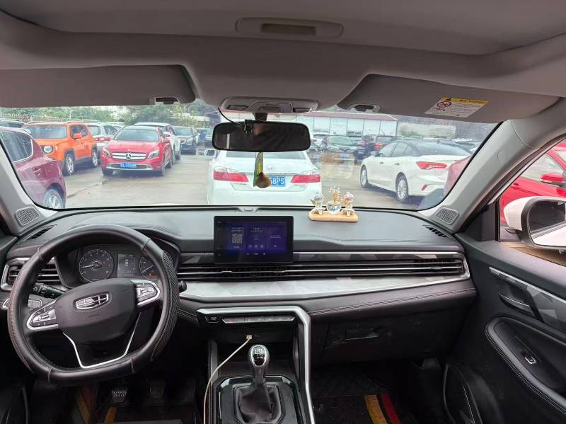 GEELY Vision X6 2022 car image #3