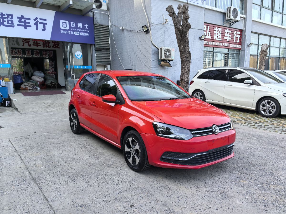 Volkswagen Polo 2016 car image #3