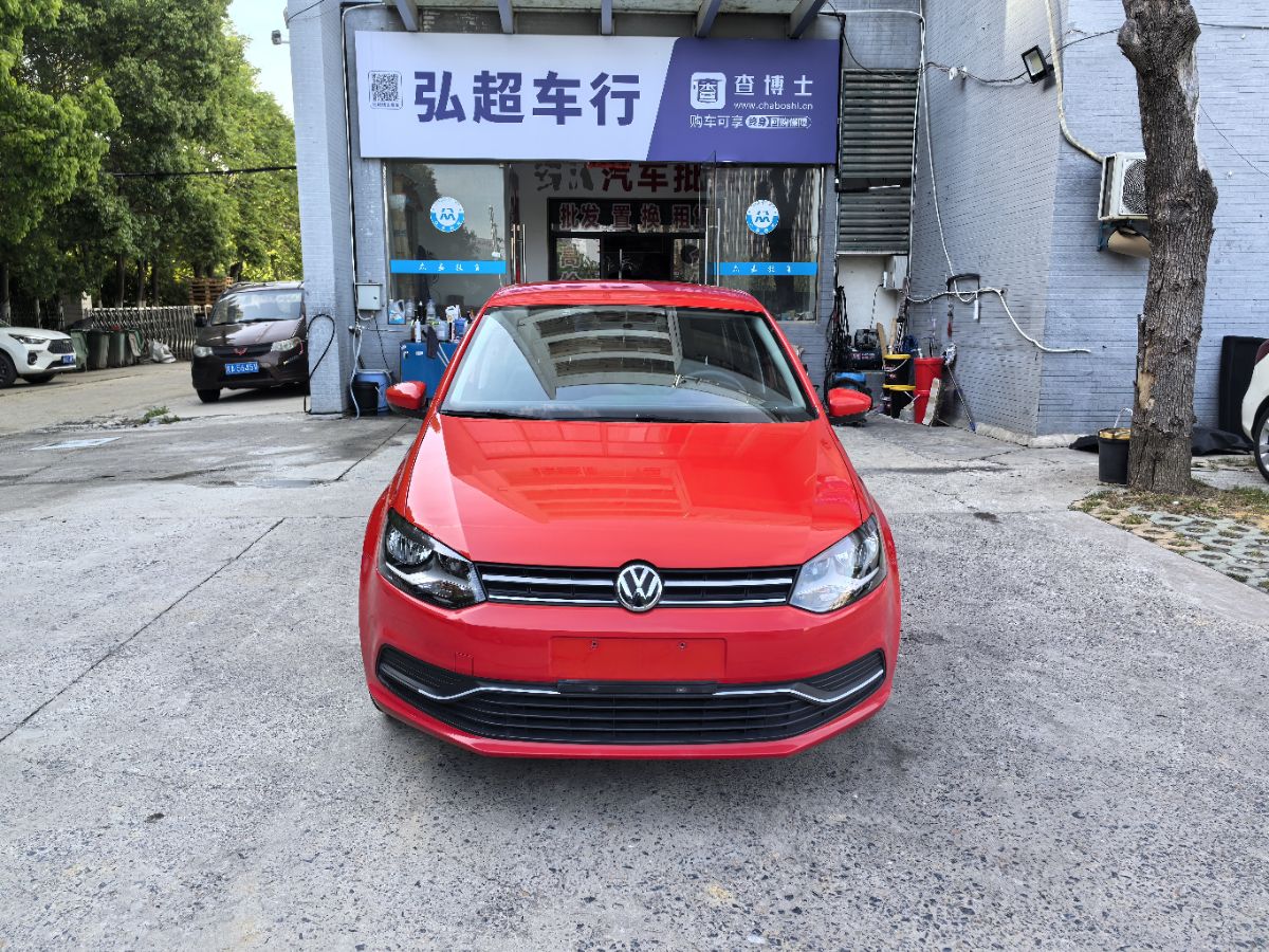 Volkswagen Polo 2016 car image #2