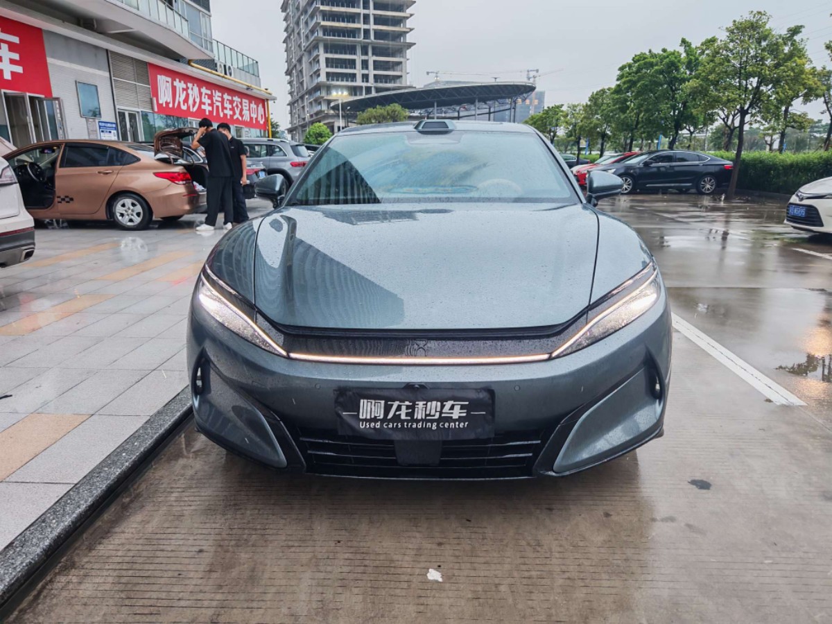 BYD Han 2025 car image #2