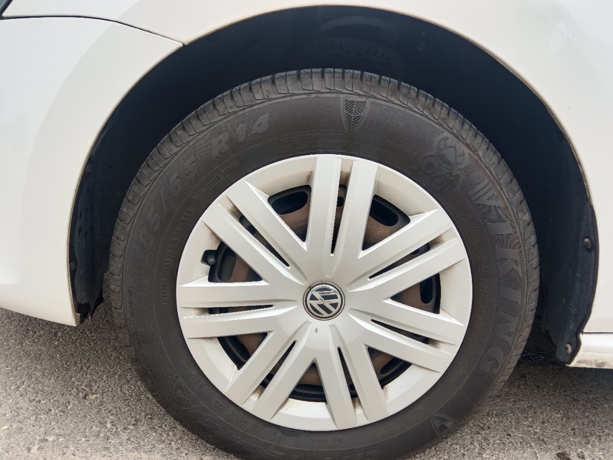 Volkswagen Polo 2018 car image #9