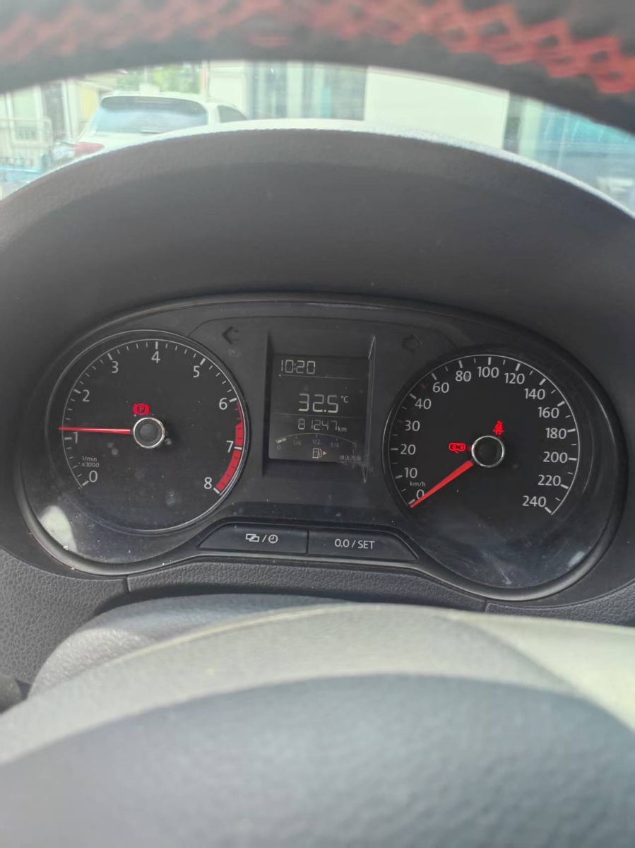 Volkswagen Polo 2018 car image #8